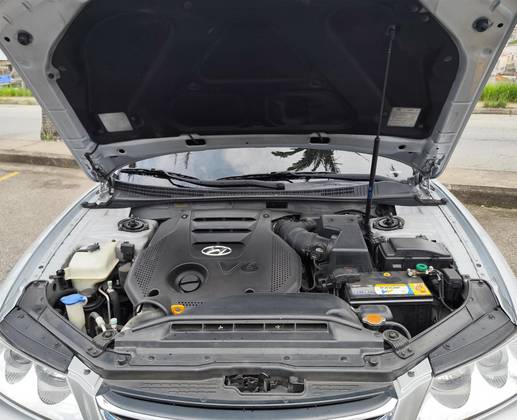 HYUNDAI AZERA 3.3 MPFI GLS SEDAN V6 24V GASOLINA 4P AUTOMÁTICO HYUNDAI AZERA 3.3 MPFI GLS SEDAN V6 24V GASOLINA 4P AUTOMÁTICO